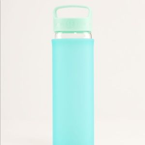 Lululemon Pure Balance Water Bottle
Peacock Blue / Sea Mist
